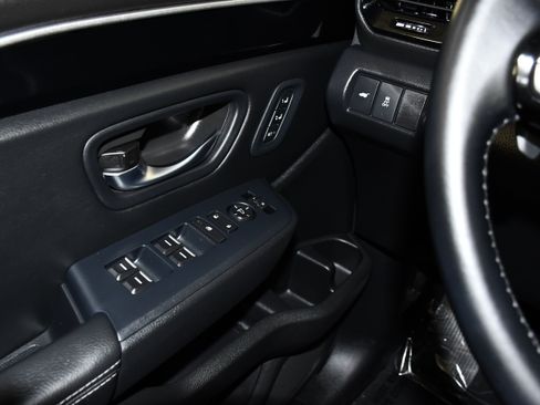 Used 2025 Honda Pilot Touring image 32