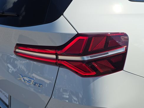 New 2026 BMW X3 xDrive30 w/ Premium Package image 8