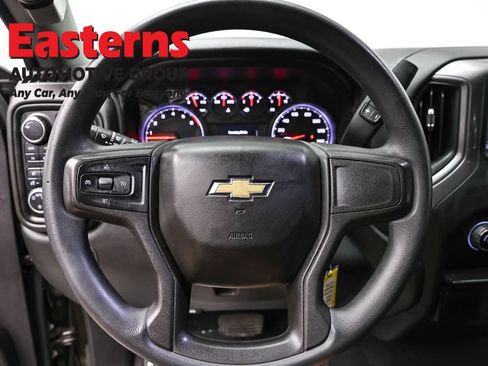 Used 2020 Chevrolet Silverado 1500 Custom w/ Custom Value Package AWD/4WD image 10