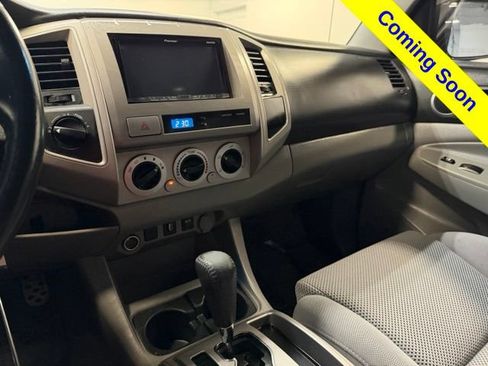 Used 2010 Toyota Tacoma 4x4 Double Cab w/ TRD Sport Pkg image 15