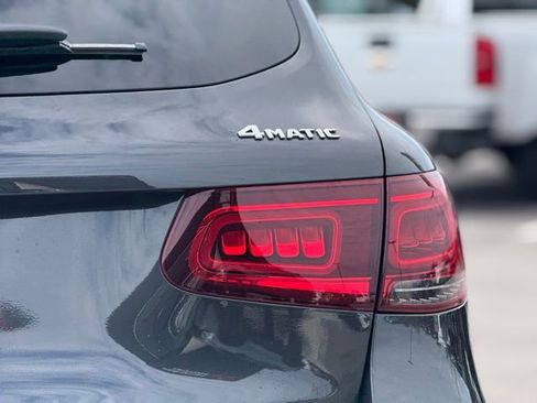 Used 2020 Mercedes-Benz GLC 300 4MATIC image 11