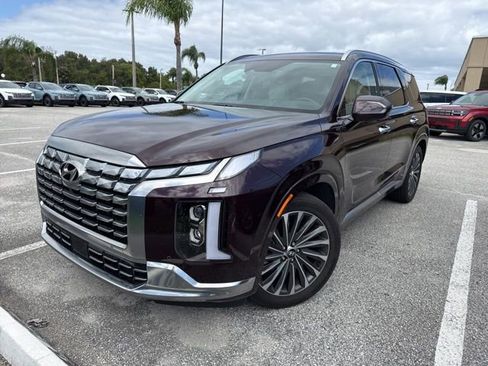 Used 2024 Hyundai Palisade Calligraphy image 4