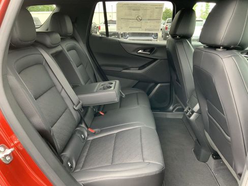 New 2026 Chevrolet Equinox LT w/ Convenience Package II FWD image 59