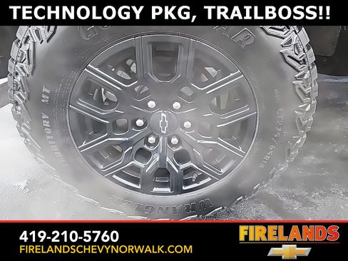 Certified 2023 Chevrolet Colorado Trail Boss w/ Technology Package image 26