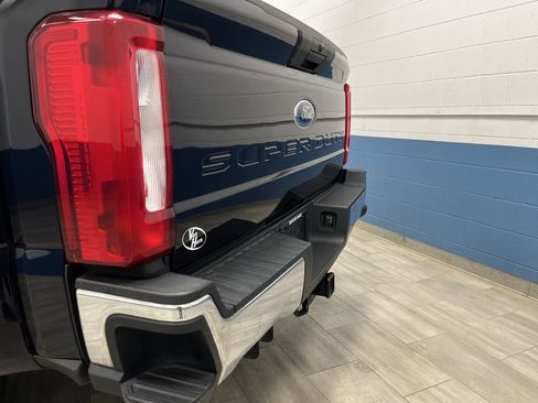 Used 2023 Ford F350 XLT image 32