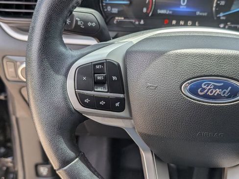 Used 2022 Ford Explorer XLT RWD image 16