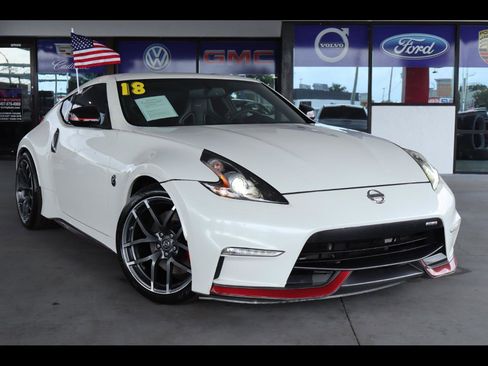 Used 2018 Nissan 370Z NISMO RWD image 1