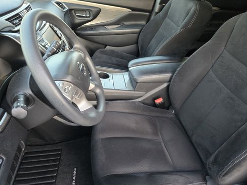 Used 2015 Nissan Murano S image 6