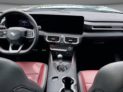 Used 2025 Ford Mustang GT Premium RWD image 7