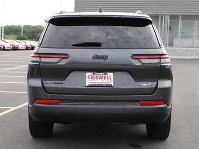 Used 2023 Jeep Grand Cherokee L Laredo