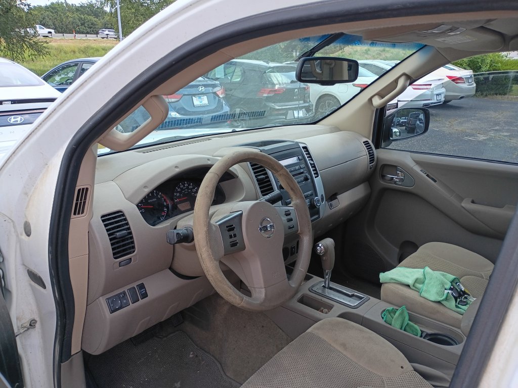 Used 2012 Nissan Frontier SV w/ SV Premium Utility Pkg RWD image 12