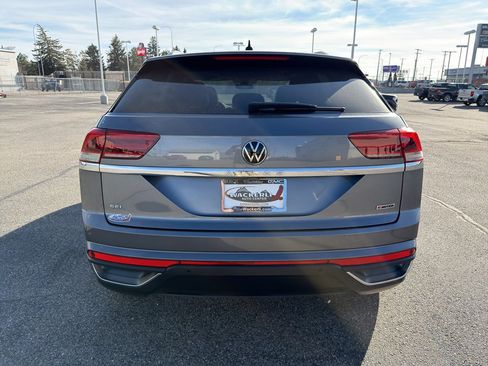 Used 2020 Volkswagen Atlas Cross Sport SEL image 4