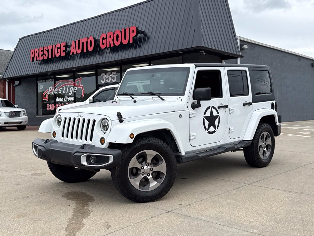Used 2018 Jeep Wrangler Unlimited Sahara w/ Connectivity Group AWD/4WD image 21