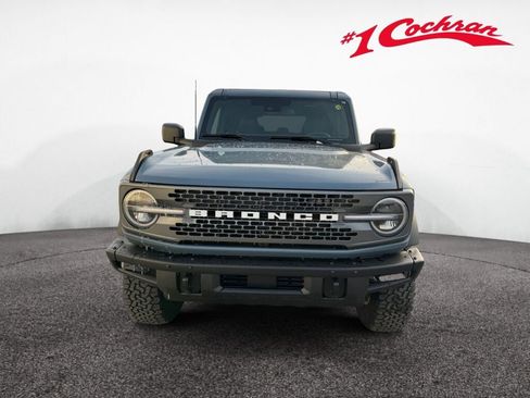 New 2025 Ford Bronco Badlands image 2