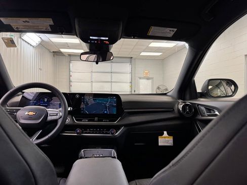 New 2026 Chevrolet Equinox LT w/ Convenience Package II image 23