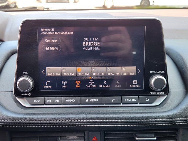 Certified 2023 Nissan Rogue SV w/ SV Premium B Package AWD/4WD image 11