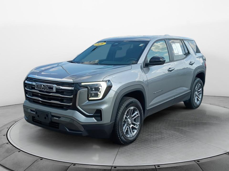 Used 2026 GMC Terrain Elevation FWD image 3