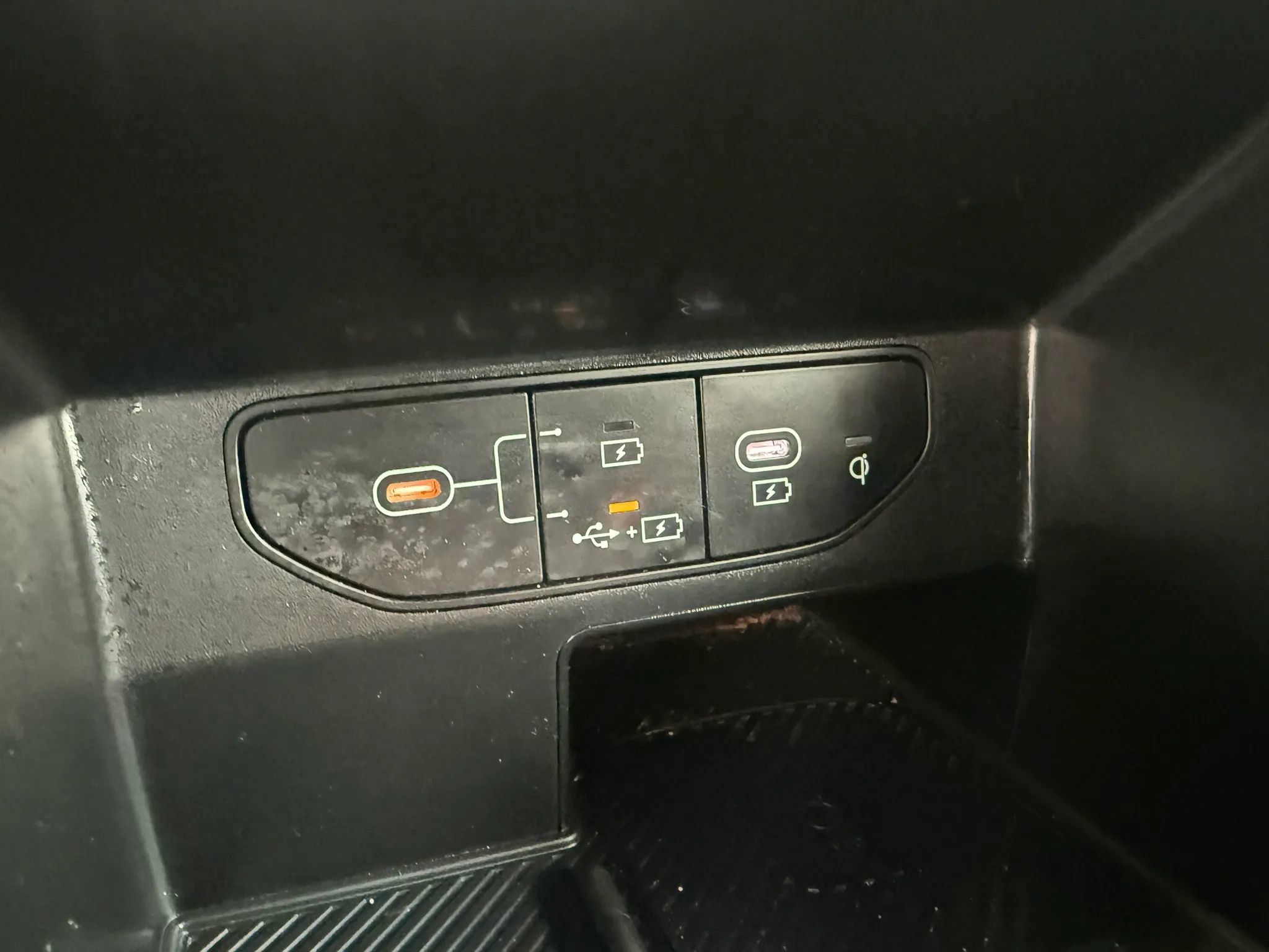 Used 2025 Kia Sorento SX AWD/4WD image 26