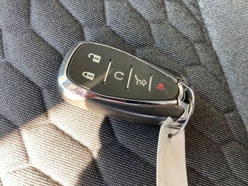 Used 2020 Chevrolet Equinox LT image 25