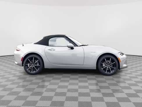 New 2026 MAZDA MX-5 Miata Grand Touring RWD image 8