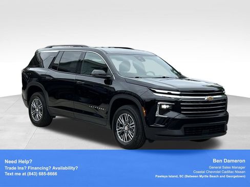 Used 2025 Chevrolet Traverse LT AWD/4WD image 3