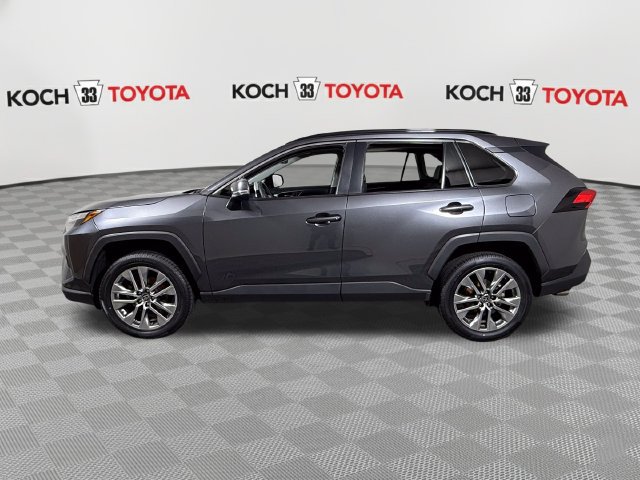 Used 2023 Toyota RAV4 XLE Premium AWD/4WD image 4