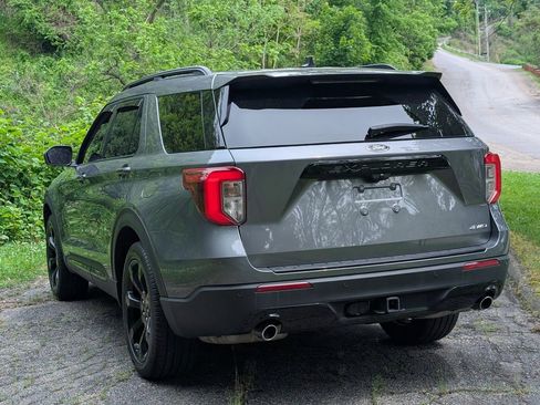 Used 2024 Ford Explorer ST-Line w/ Class IV Trailer Tow Package AWD/4WD image 19