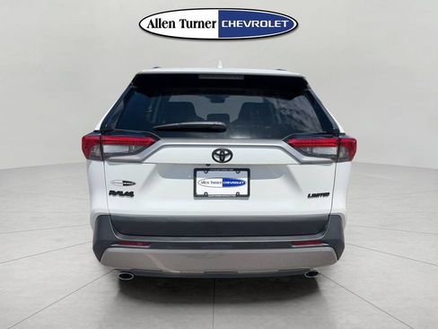 Used 2024 Toyota RAV4 Limited FWD image 5