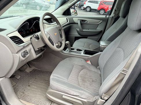 Used 2014 Chevrolet Traverse LS image 10