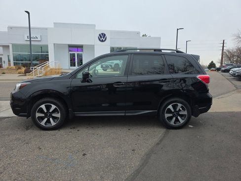 Used 2017 Subaru Forester 2.5i Premium image 2