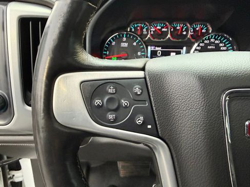 Used 2018 GMC Sierra 1500 SLT image 32