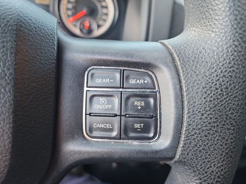 Used 2017 RAM 1500 Express w/ Express Value Package RWD image 34