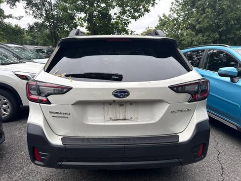 Used 2021 Subaru Outback Premium AWD/4WD image 3