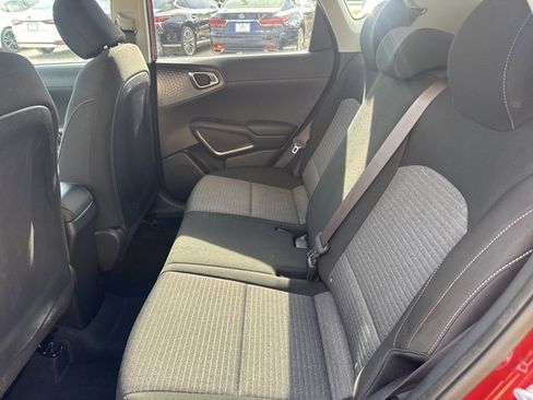 Used 2020 Kia Soul S image 28