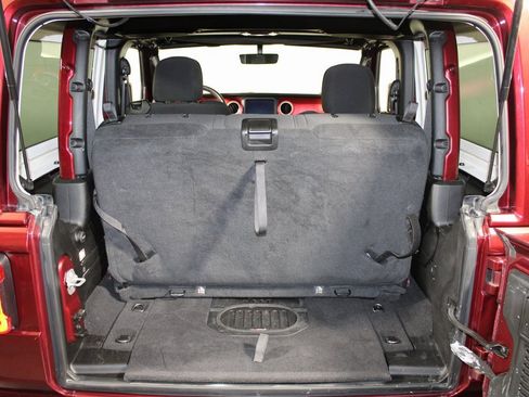 Used 2021 Jeep Wrangler Rubicon image 7