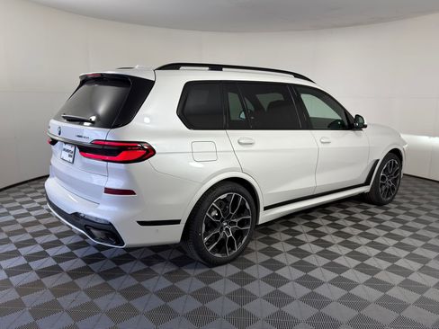 New 2026 BMW X7 xDrive40i w/ M Sport Package image 7