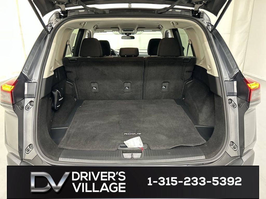 Used 2023 Nissan Rogue SV AWD/4WD image 21