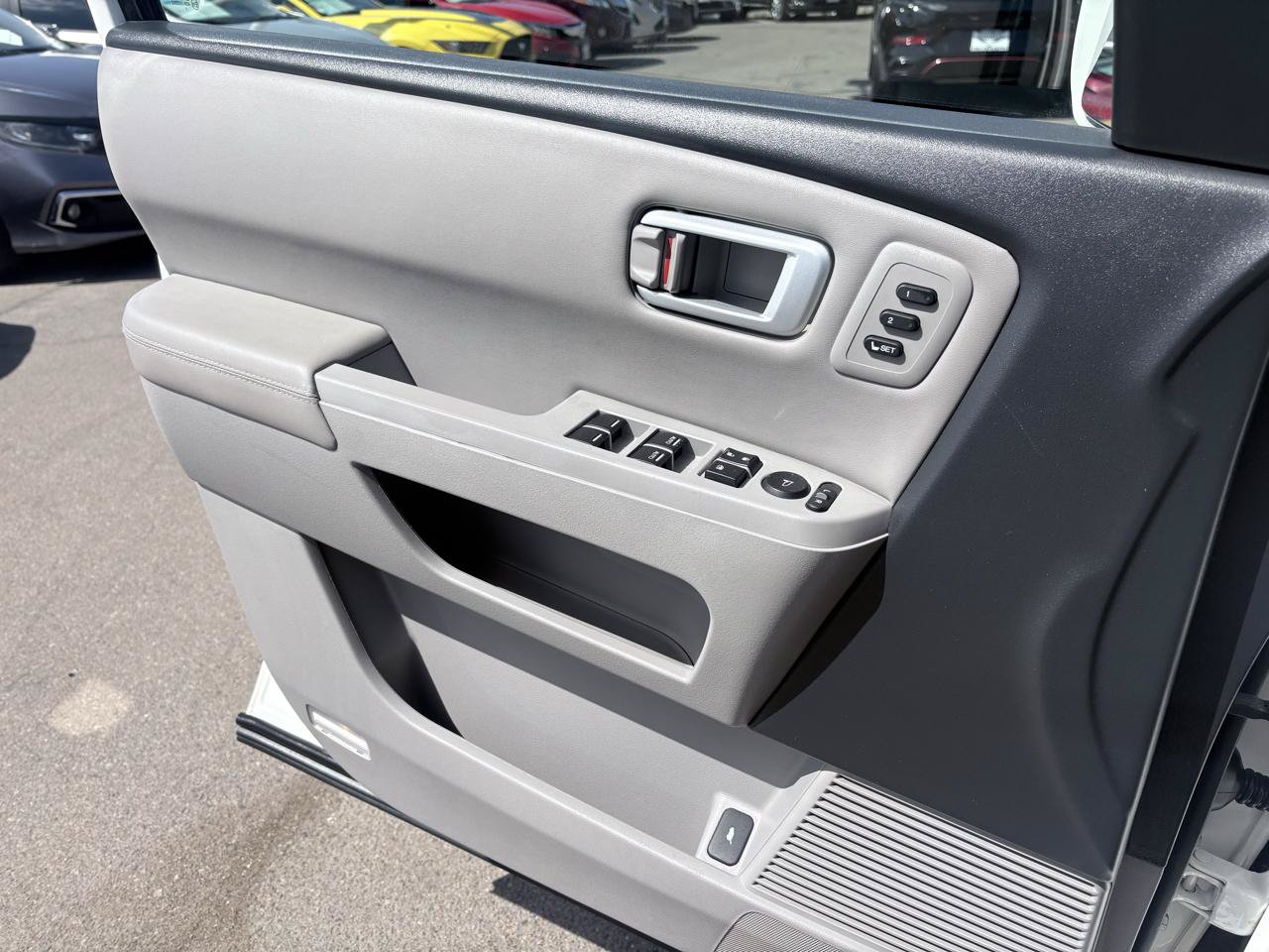 Used 2013 Honda Pilot Touring image 24