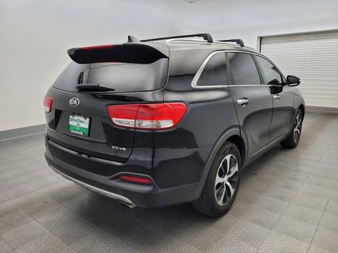 Used 2017 Kia Sorento EX FWD image 9
