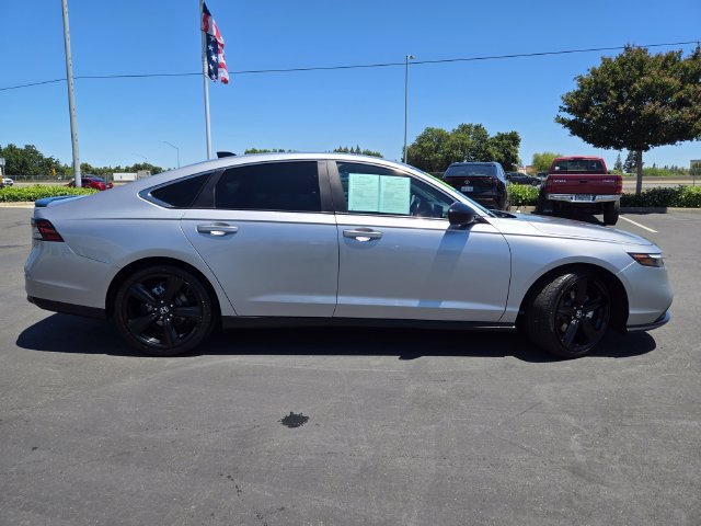 Used 2023 Honda Accord Sport image 3