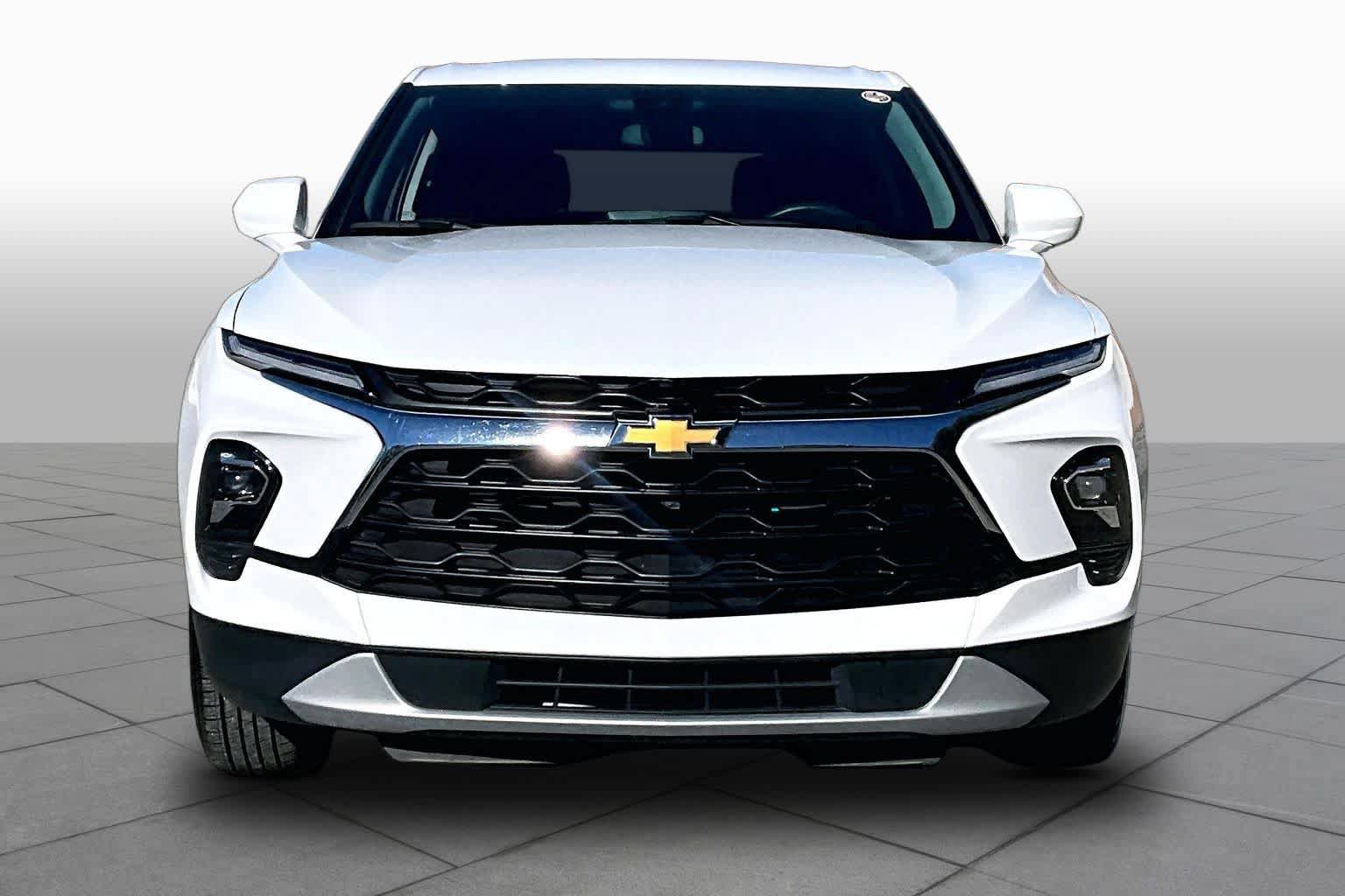 Used 2025 Chevrolet Blazer LT AWD/4WD image 4