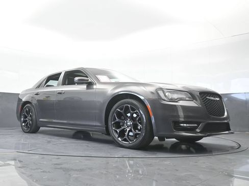 Used 2020 Chrysler 300 S w/ S Model Appearance Package RWD image 63