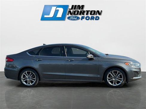 Used 2020 Ford Fusion SEL image 2