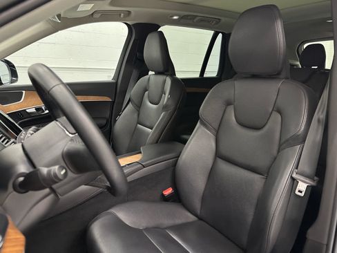 Used 2023 Volvo XC90 B6 Core w/ Protection Package Premier AWD/4WD image 13