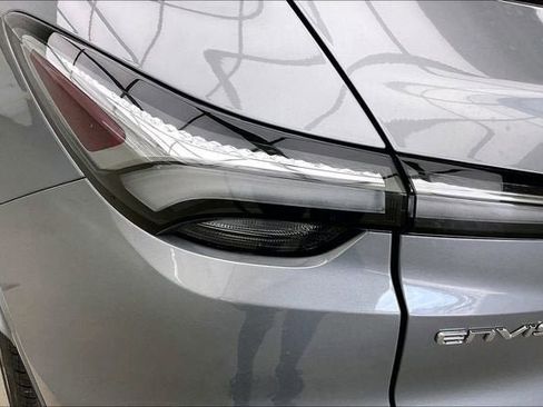 New 2026 Buick Envista Avenir image 16