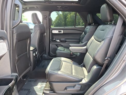 Used 2023 Ford Explorer ST w/ Equipment Group 401A AWD/4WD image 11