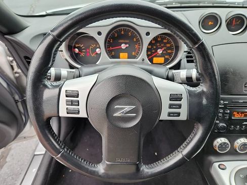 Used 2006 Nissan 350Z Touring RWD image 20