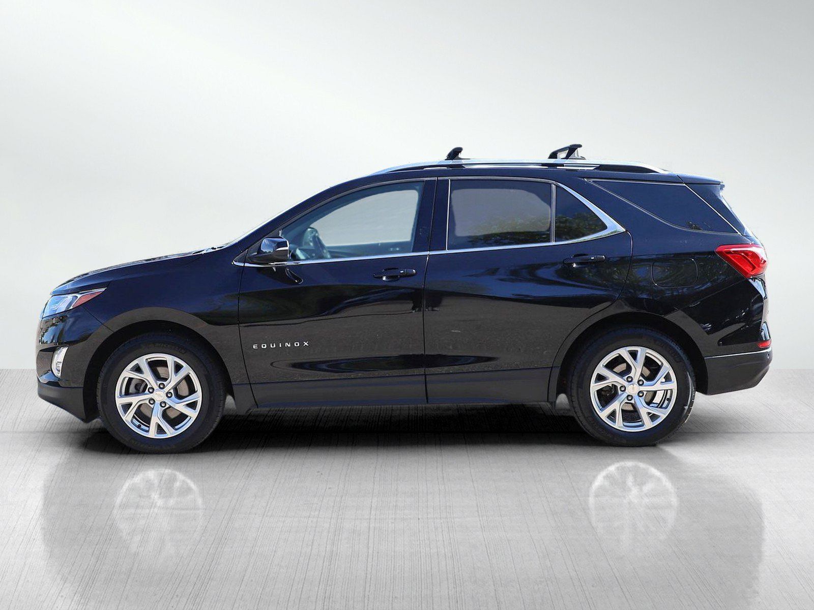 Used 2019 Chevrolet Equinox LT AWD/4WD image 2