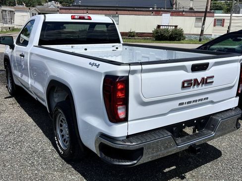 Used 2022 GMC Sierra 1500 Pro w/ Pro Value Package AWD/4WD image 5