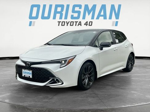 New 2026 Toyota Corolla XSE image 3